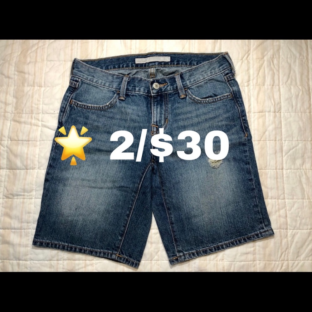 🌟Old Navy Distressed Shorts